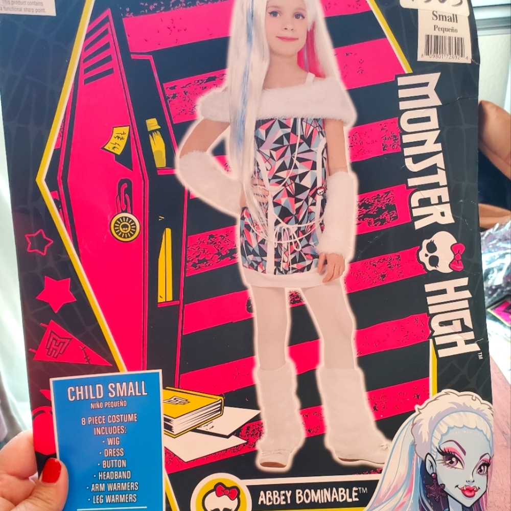 Monster high Abby Bominable 8 pieces costume with wig Size S 4-6